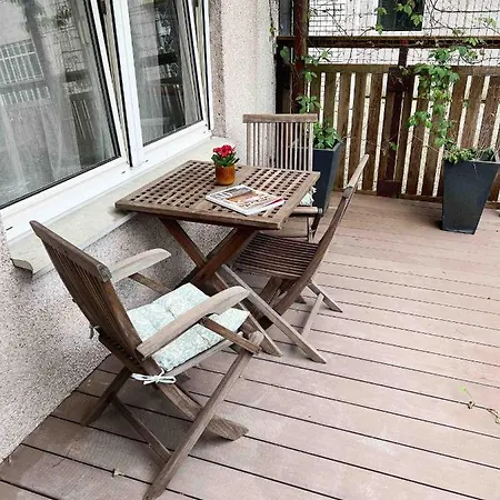 Comfy Flat In City-free Parking Daire