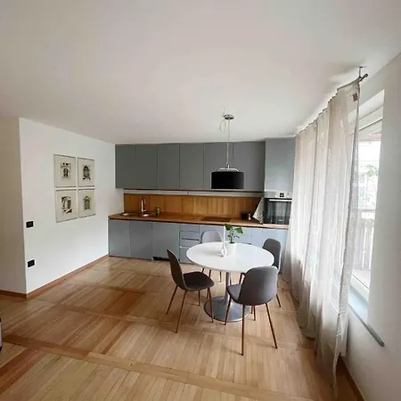 Apartment Comfy Flat In City-free Parking *
