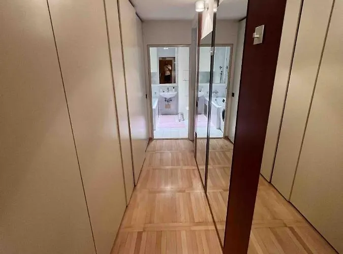 Comfy Flat In City-free Parking דירה לובליאנה